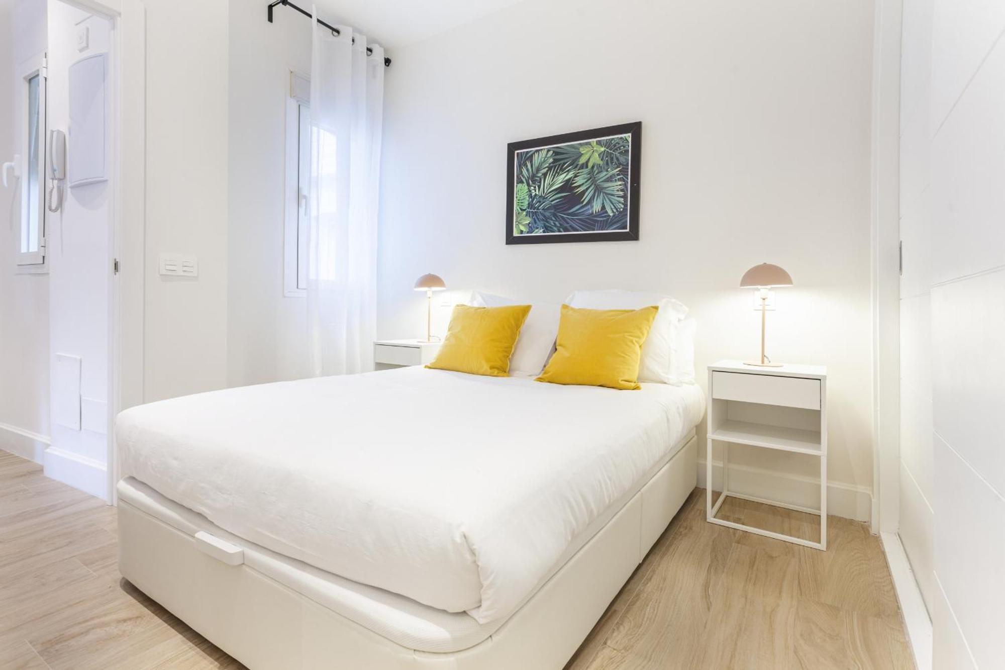 Universidad En Madrid Ngoại thất bức ảnh